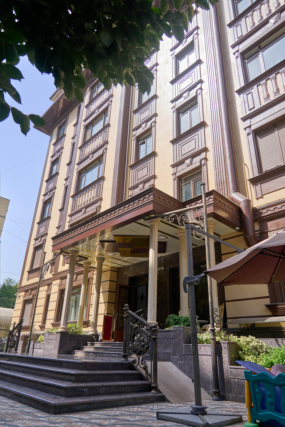 Hotel